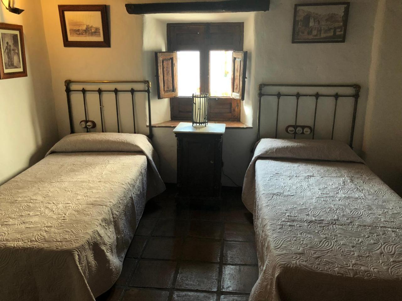 Hotel Posada Del Bandolero Borge Bagian luar foto