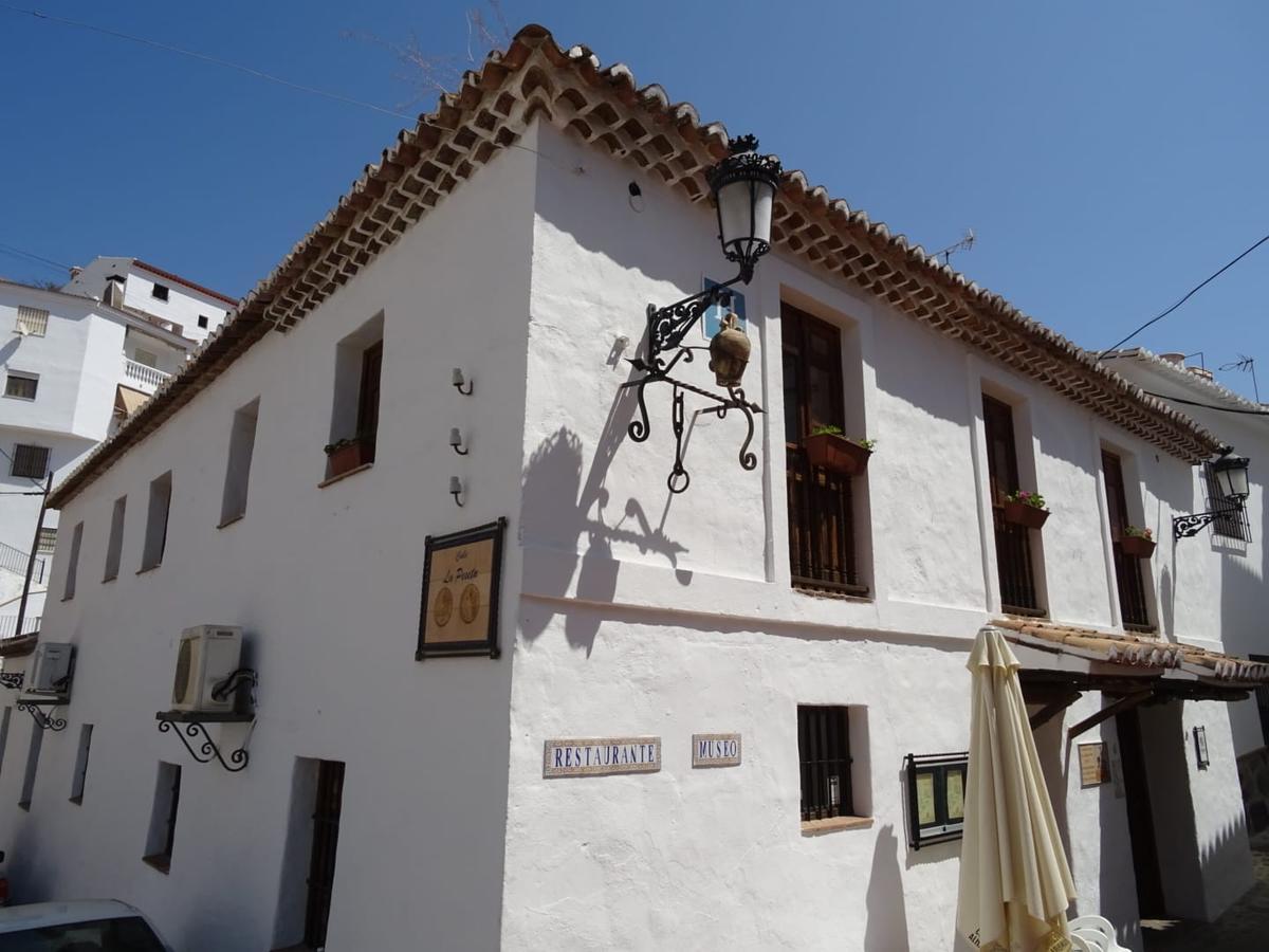 Hotel Posada Del Bandolero Borge Bagian luar foto